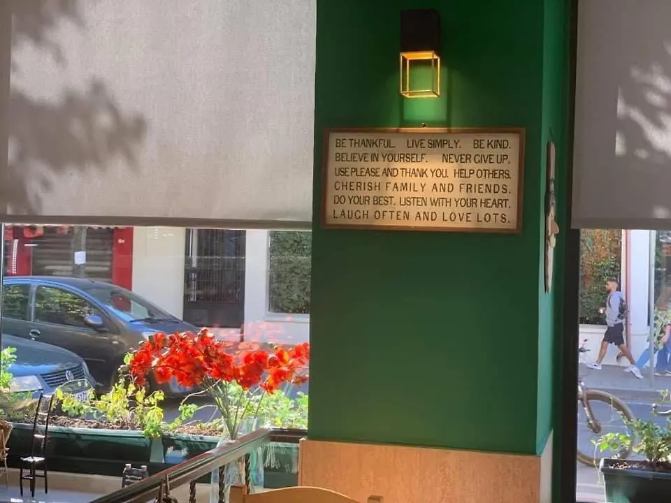 *** Alojamento de Acomodação e Pequeno-almoço Stephen Center B&B Tirana Albânia