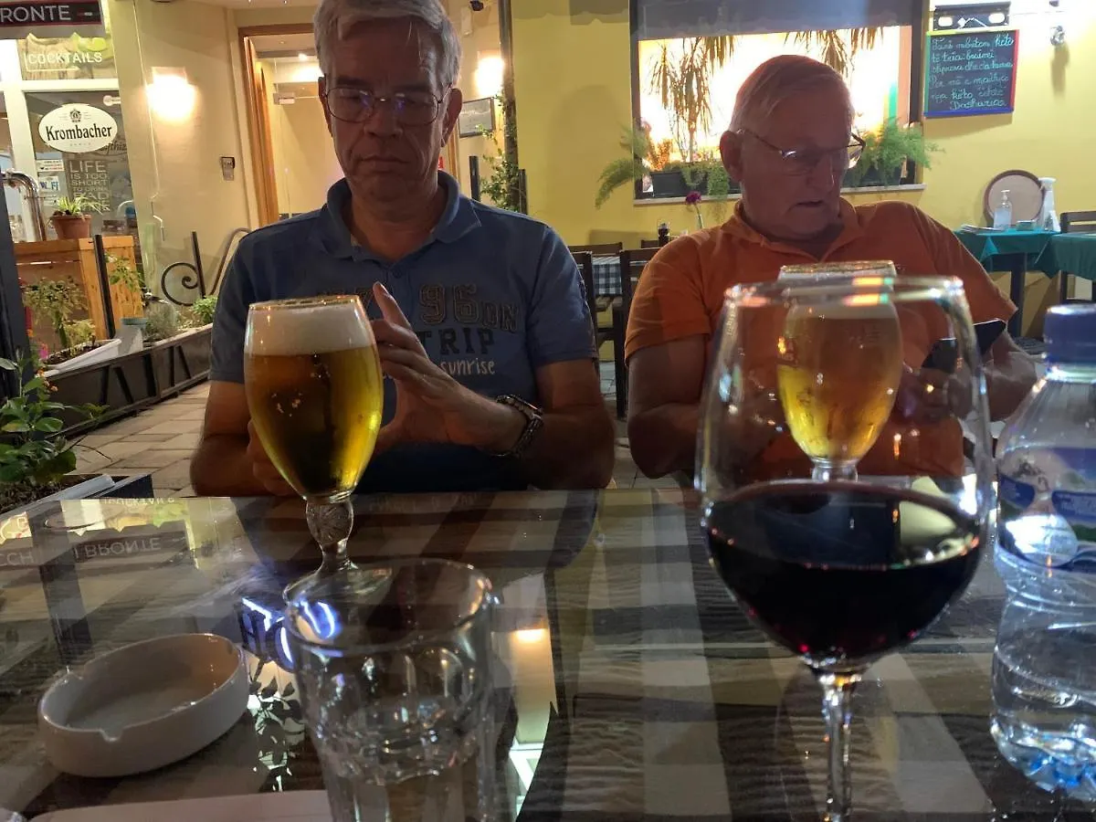 Stephen Center B&B Tirana Alojamento de Acomodação e Pequeno-almoço