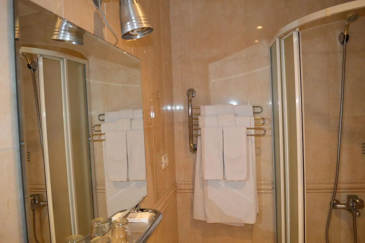 Stephen Center B&B Tirana Alojamento de Acomodação e Pequeno-almoço