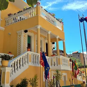 Hotel 15 - Center, Tirana